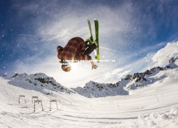 九游娱乐官方平台-球员们为迎接重要赛事全力备战，球员们正在为比赛做准备